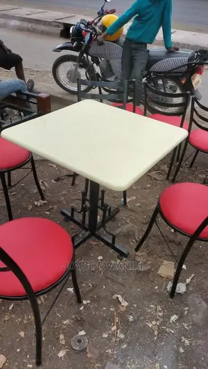 Square Table for Restaurant