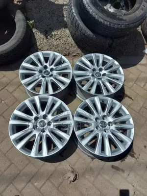 17 Inch Toyota Harrier Original Rims Set ( Japan)
