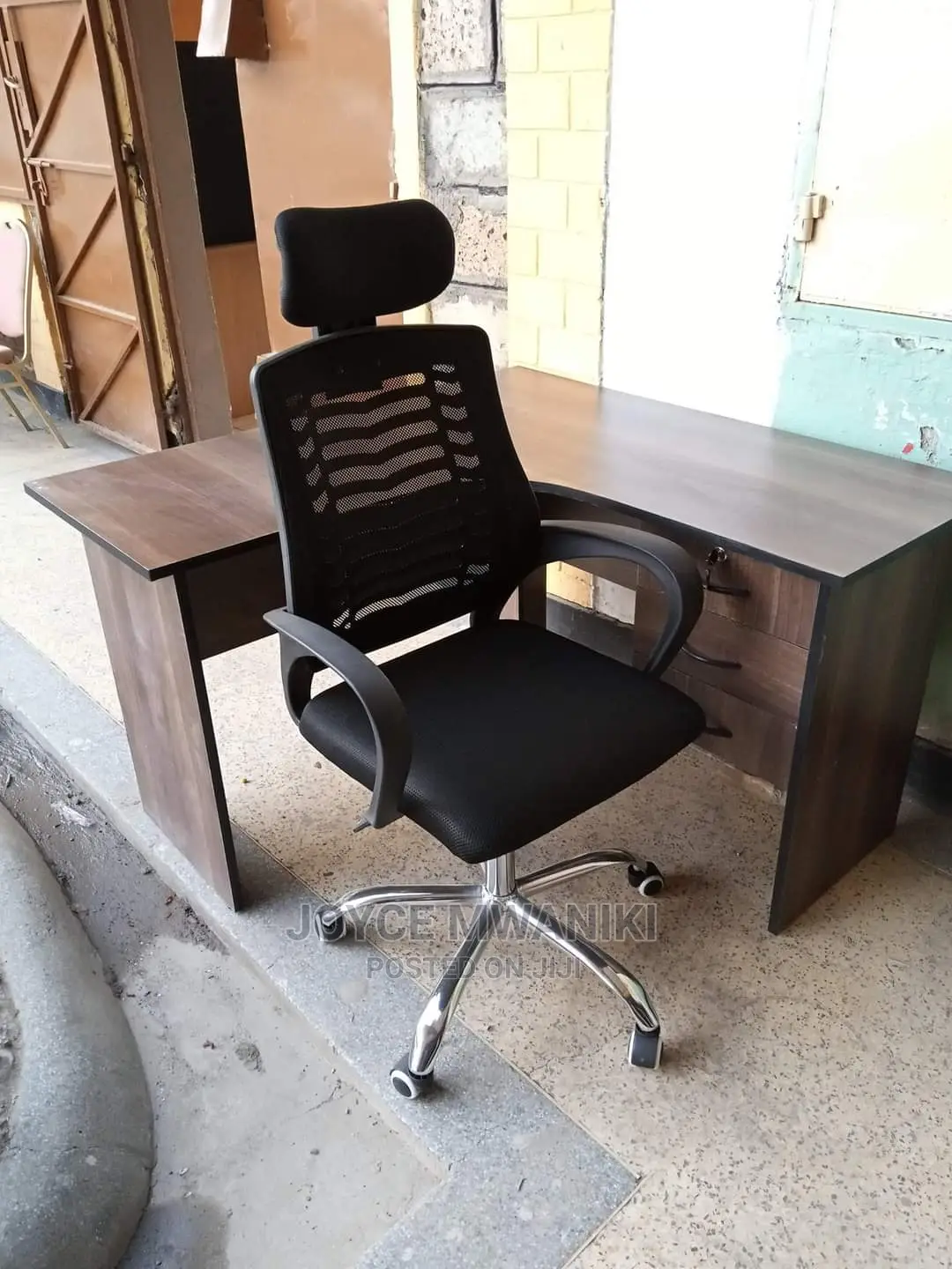 Head Rest Office Chair