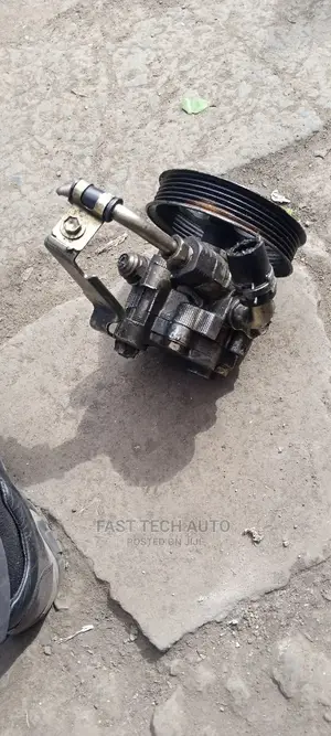 Toyota Avensis Power Steering Pump