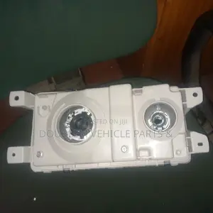 Headlamp Nissan QD32
