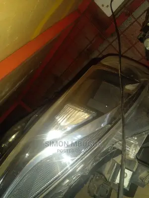 Axela 2015 Xenon Headlight