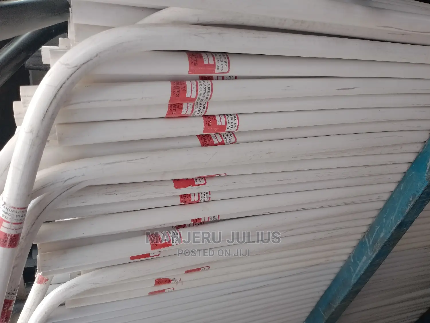 20mm White Conduits