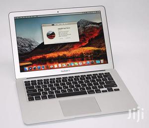 Laptop Apple MacBook Air 2GB Intel Core i5 SSD 128GB