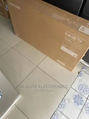 Samsung 40” Smart Tv