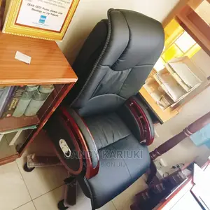 Super Comfy Executive Office Chair