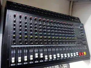 Powered Mixer 16 Channels