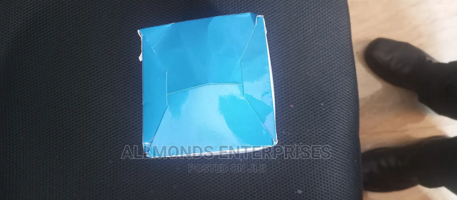 Blue Packet Disposable