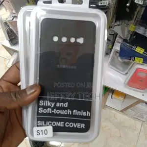 Samsung Galaxy S10 Silicone Case