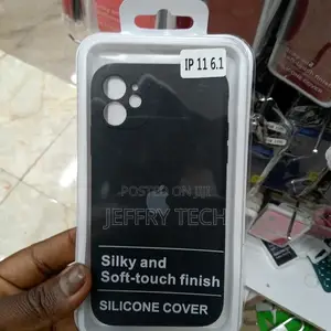 iPhone 11 Silicone Case - Black