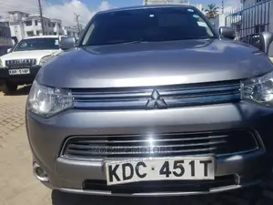 Mitsubishi Outlander 2015 Silver