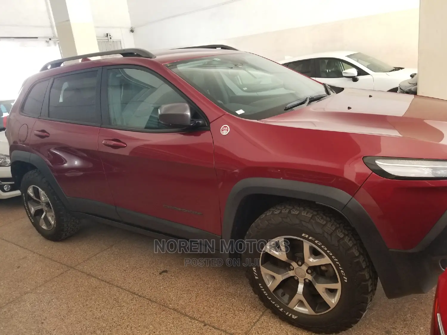 Jeep Cherokee 2015 Red