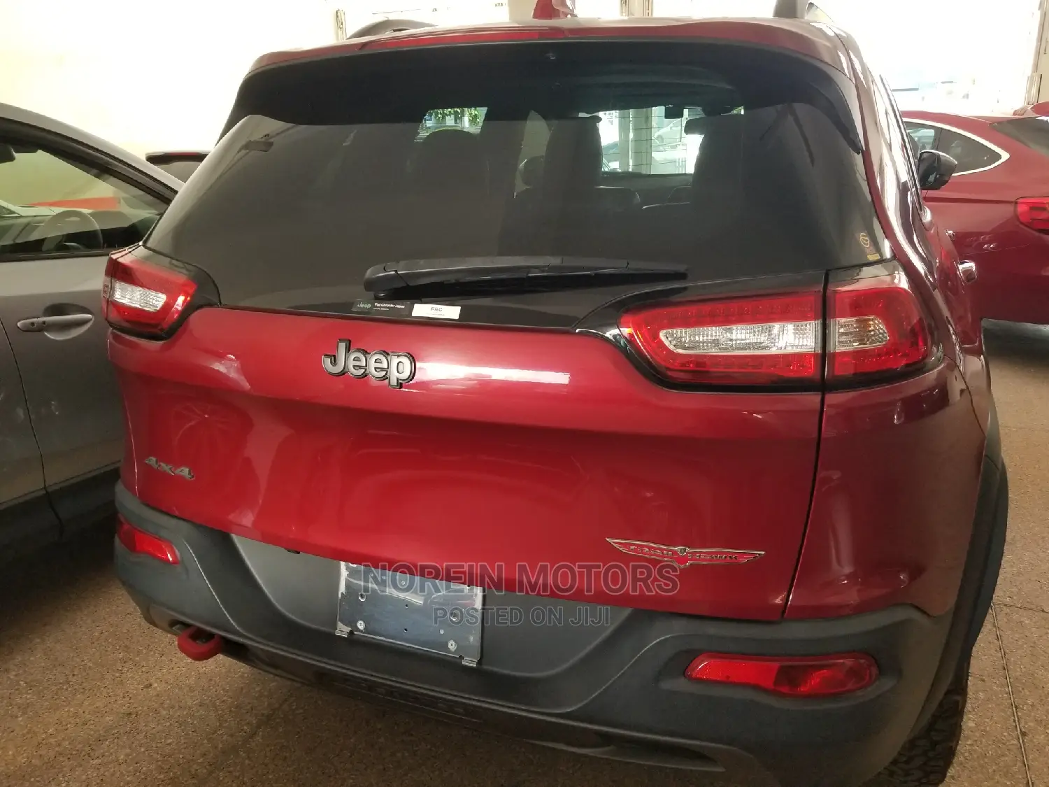 Jeep Cherokee 2015 Red