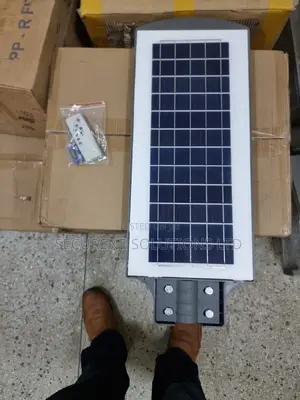 90 Watts Solar Street Light