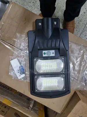 100 Watts Solar Street Light