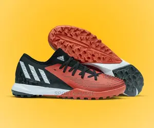 Adidas Predator Black TF Laceless Football Trainers Boots