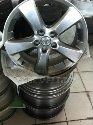 18 Inch Lexus Hybrid Original Rims Set (Japan)