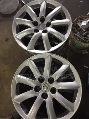 19 Inch Lexus New Shape Original Rims Set (Japan)