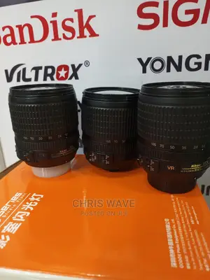 Clean Nikon 18-105mm VR Lens