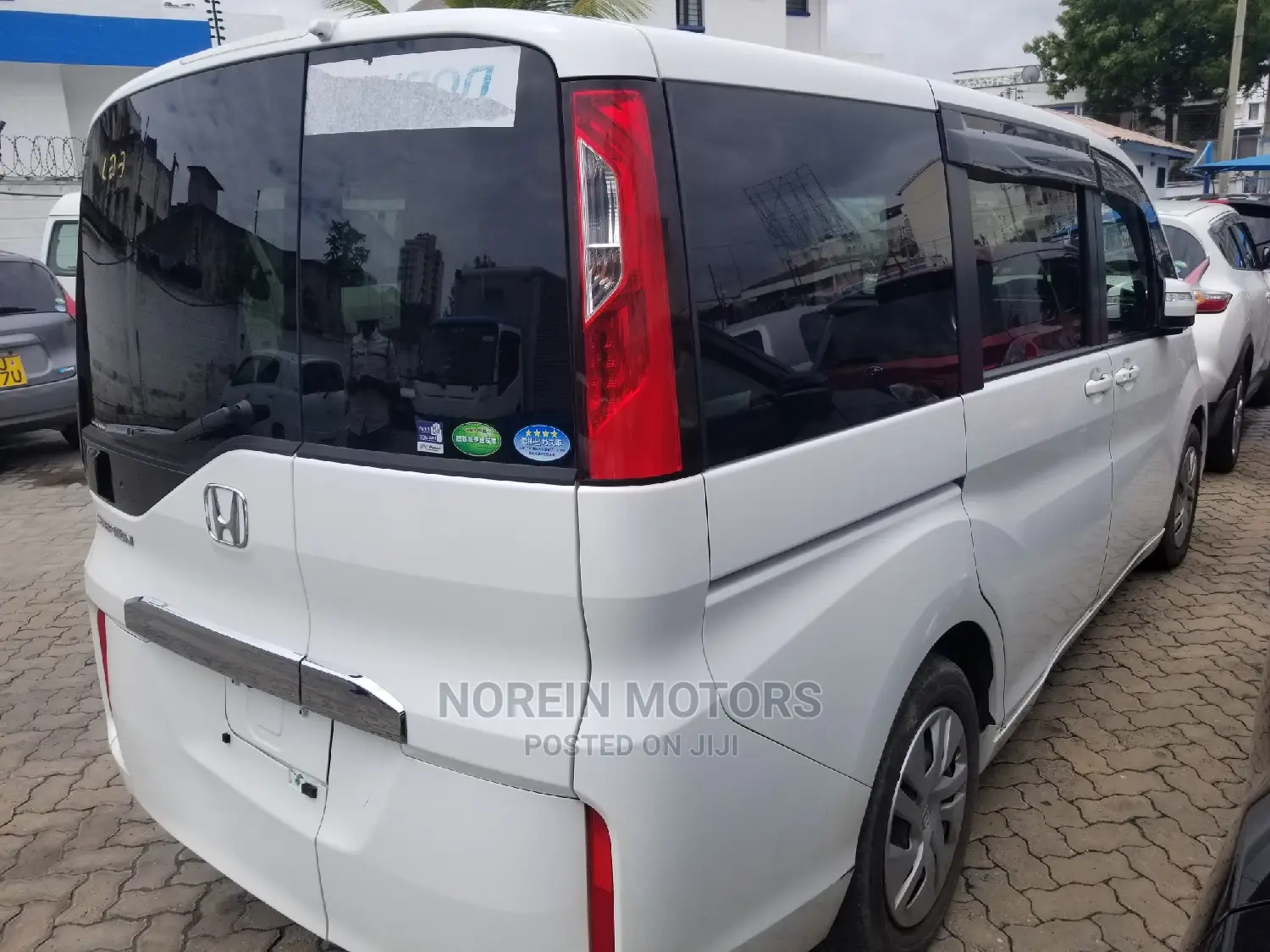 Honda Stepwgn 2015 White