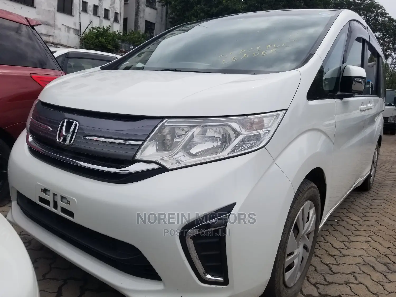 Honda Stepwgn 2015 White