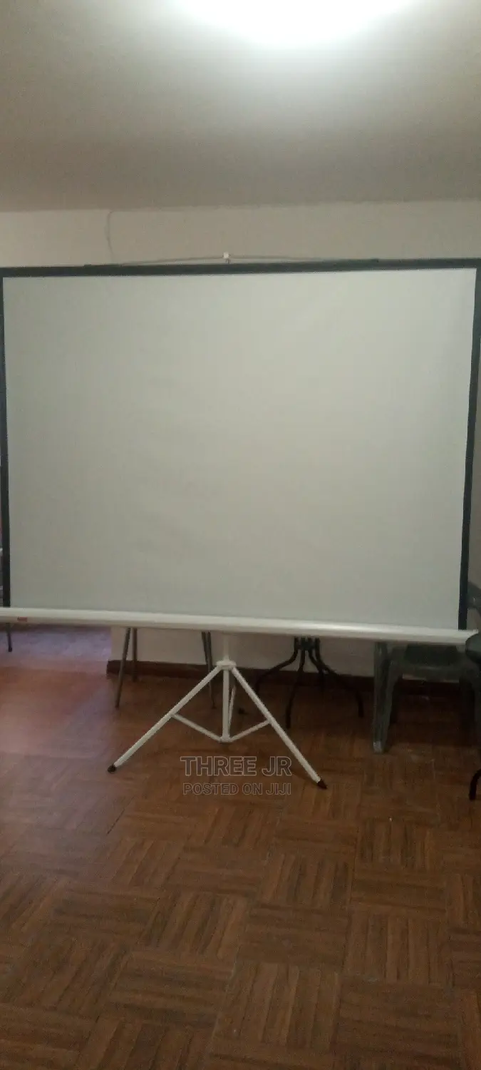 Great 84inch Tripod Projection Screen