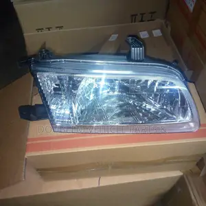 Headlamp Nissan B15