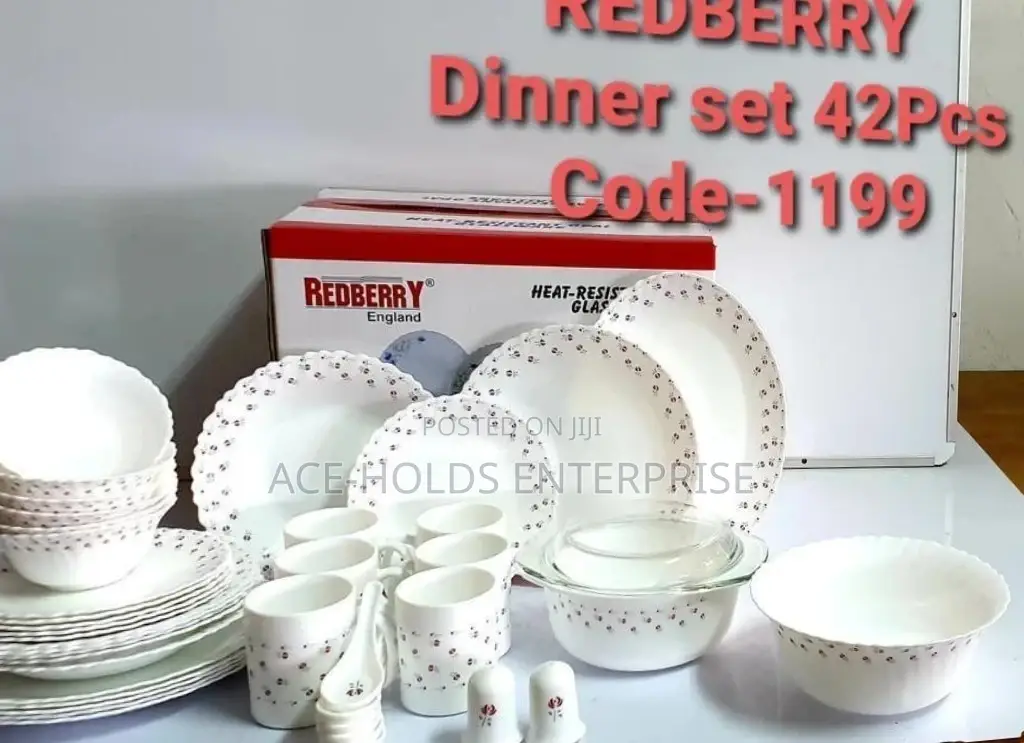 Redberry Dinner Set