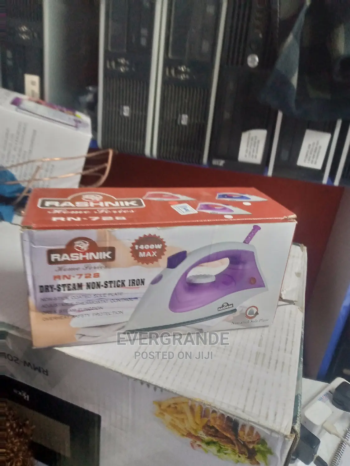 2000 Watts Rashnik Steam Iron
