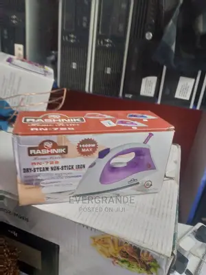 2000 Watts Rashnik Steam Iron