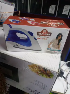 Rashnik Steam Iron 2000 Watt