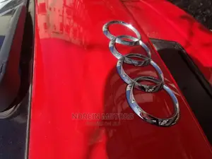Audi Q3 2015 Red