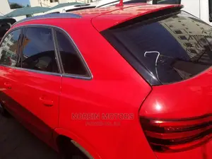 Audi Q3 2015 Red