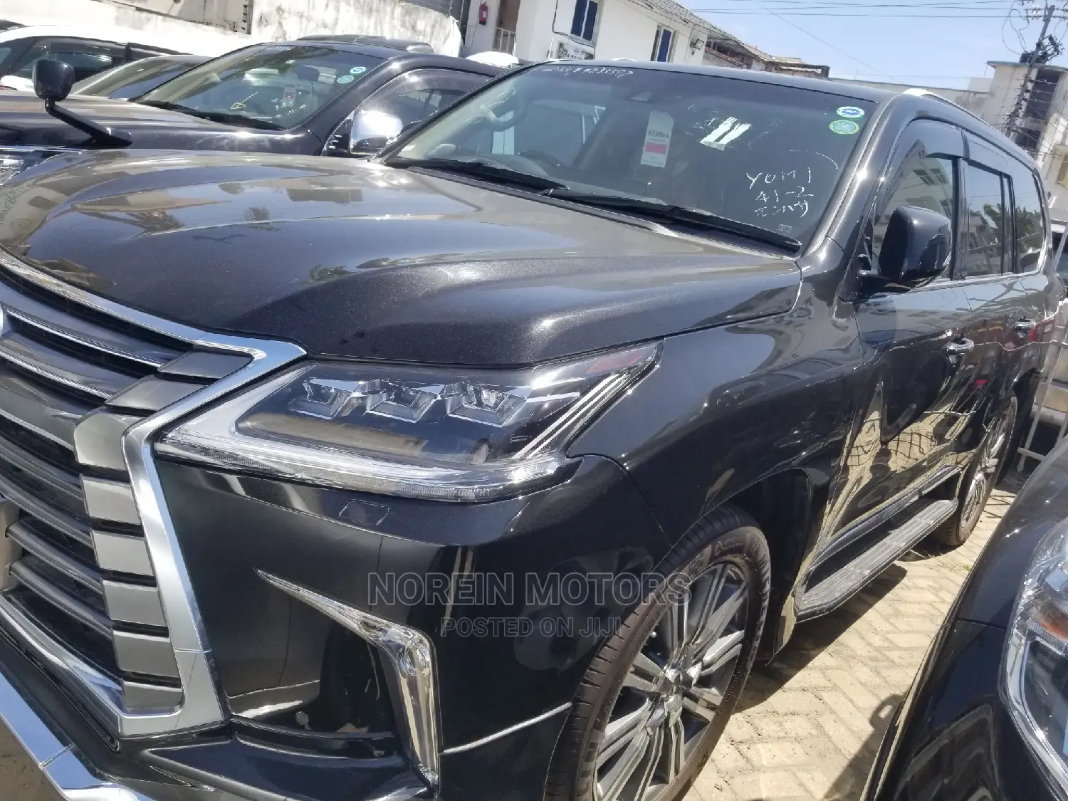 Lexus LX 570 AWD 2017 Black