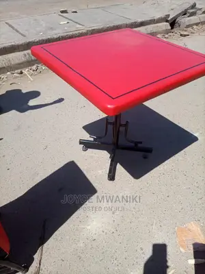 Square Table 2.5*2.5