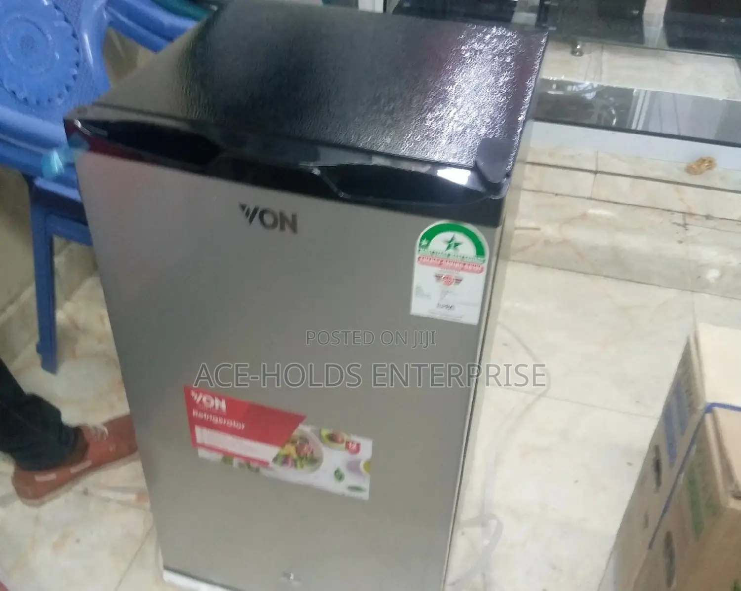 90 Litres Von Mini Fridge