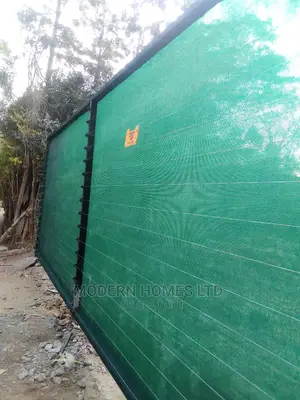 Electric and Privacy Screen Fence Combo