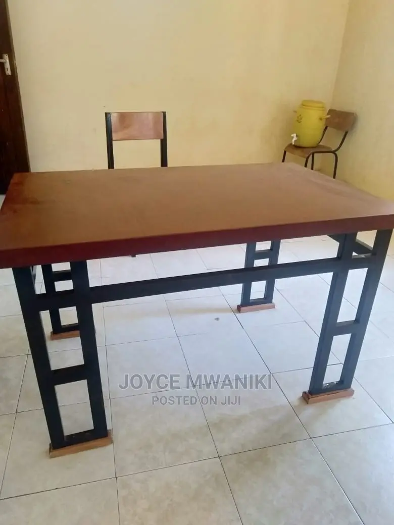 Restaurant Table 4by2
