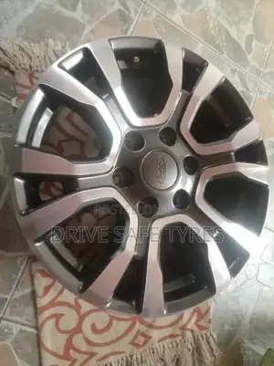18 Inch Ford Ranger Original Rims Japan)