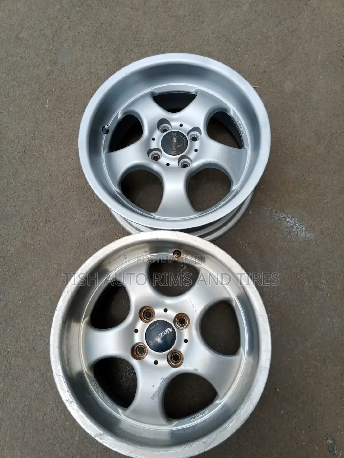 Size 15 Inches 2pcs
