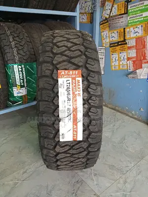 265/65r17 Maxxis Razr A/T-811