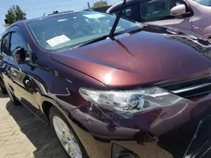 Toyota Auris 2015 Purple