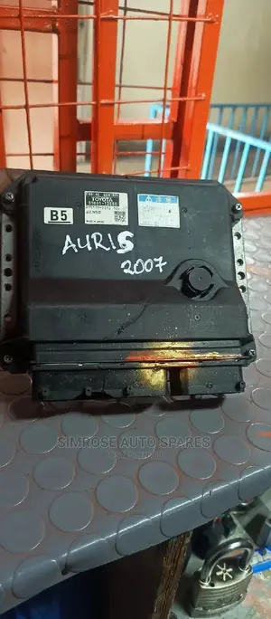 Toyota Auris 2007 Engine Control Box
