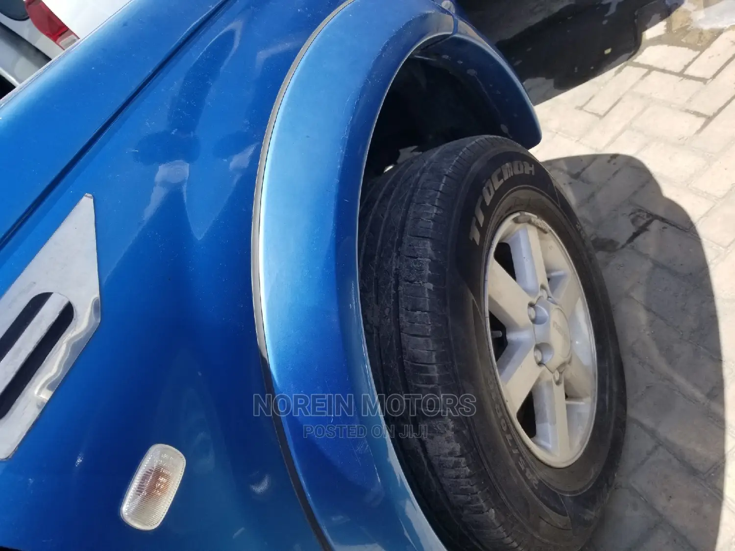Isuzu D-Max 2010 Blue