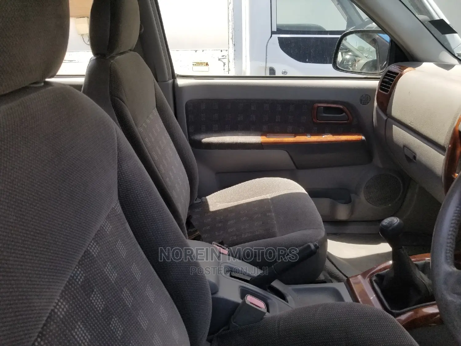 Isuzu D-Max 2010 Blue