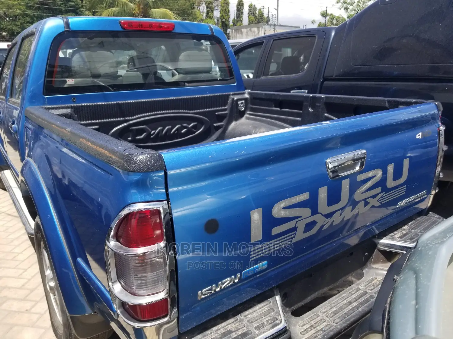 Isuzu D-Max 2010 Blue