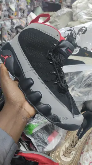 Jordan 9 University Gold