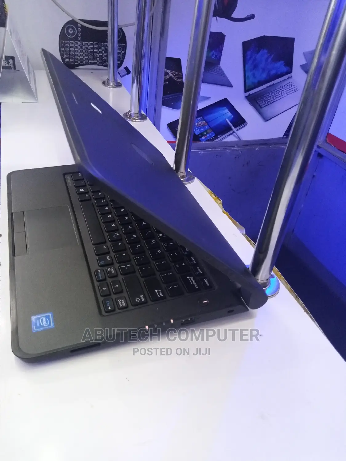 Laptop Dell Latitude 13 3340 4GB Intel Celeron HDD 500GB