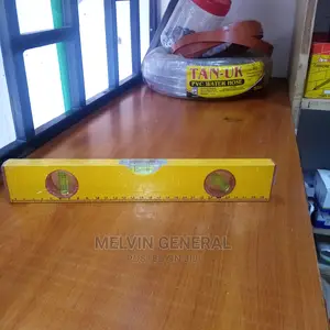 Yellow Spirit Level 30cm