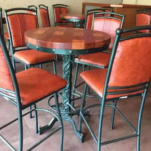 Restaurant Set of 4 Chairs and a Table
